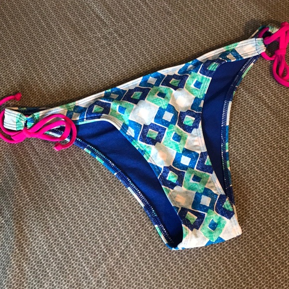NEW Hollister Swim Bottoms - Picture 1 of 4